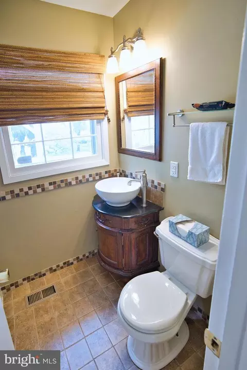 Bath - 1518 Perrell Ln, Bowie, MD 20716 photo 1 of 6