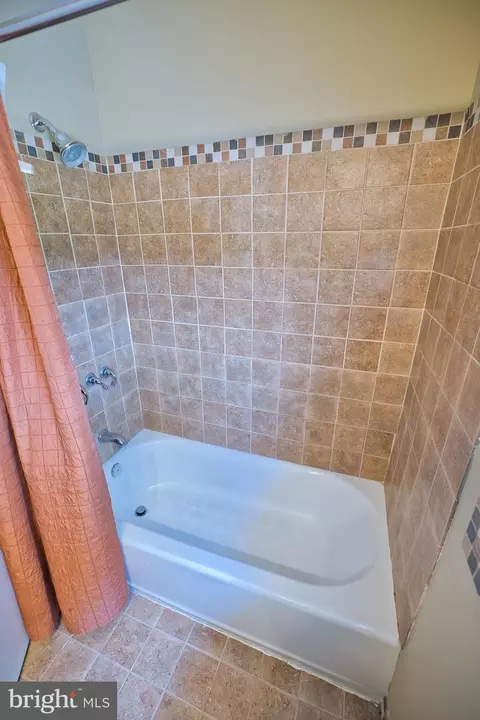Bath - 1518 Perrell Ln, Bowie, MD 20716 photo 3 of 6