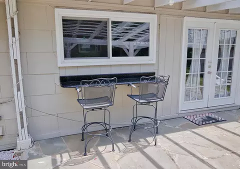 Exterior - 1518 Perrell Ln, Bowie, MD 20716 photo 5 of 7