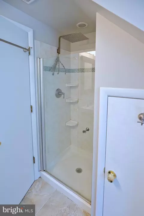 Bath - 1518 Perrell Ln, Bowie, MD 20716 photo 6 of 6