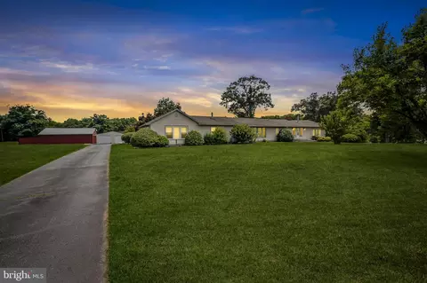 17770 Mill Branch Pl, Bowie, MD 20716