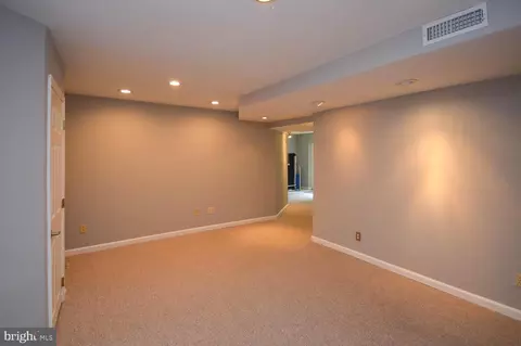 10513 Foxlake Dr, Bowie, MD 20721 photo 38