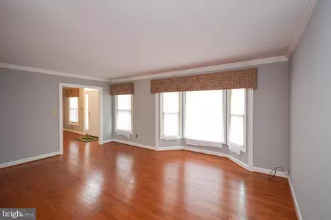 10513 Foxlake Dr, Bowie, MD 20721 photo 8