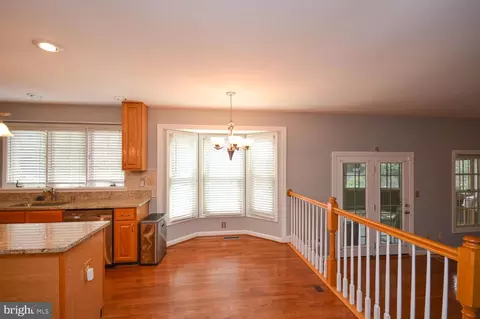 10513 Foxlake Dr, Bowie, MD 20721 photo 12