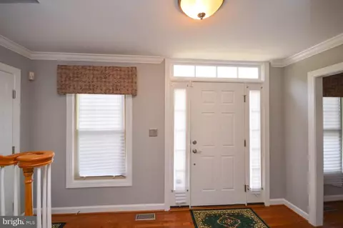 10513 Foxlake Dr, Bowie, MD 20721 photo 5