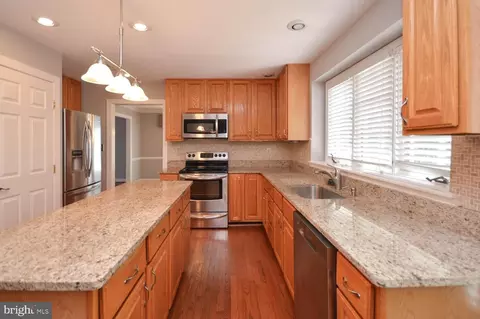 10513 Foxlake Dr, Bowie, MD 20721 photo 14