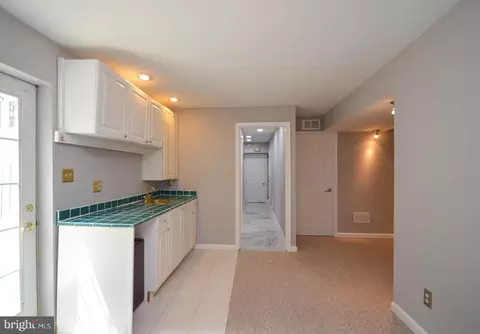 10513 Foxlake Dr, Bowie, MD 20721 photo 41