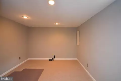 10513 Foxlake Dr, Bowie, MD 20721 photo 42