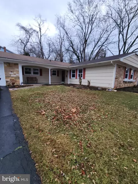 16009 Pond Meadow Ln, Bowie, MD 20716