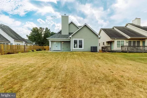Exterior - 14303 Greenview Dr, Laurel, MD 20708 photo 4 of 6