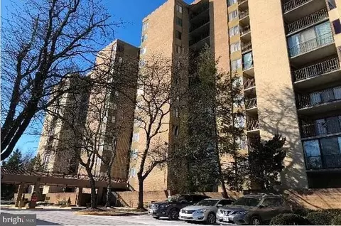 9200 Edwards Way #615, Hyattsville, MD 20783