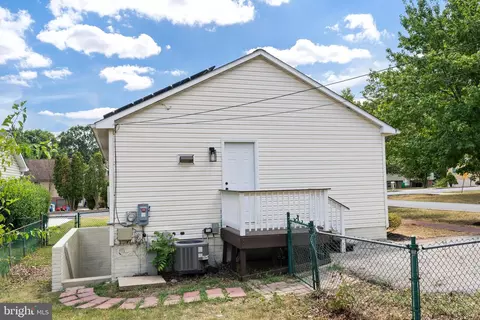 8600 Holly St, Laurel, MD 20707 photo 12