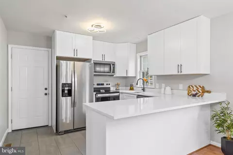 8600 Holly St, Laurel, MD 20707 photo 27