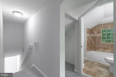 Entry Way - 3309 Otis St, Mount Rainier, MD 20712 photo 7 of 10