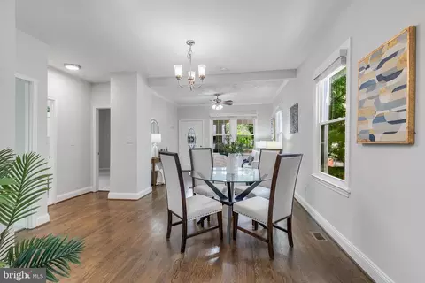 Entry Way - 3309 Otis St, Mount Rainier, MD 20712 photo 2 of 10