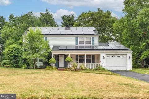 2607 Kingsley Ln, Bowie, MD 20715