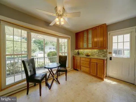 16006 Kent Rd, Laurel, MD 20707 photo 4