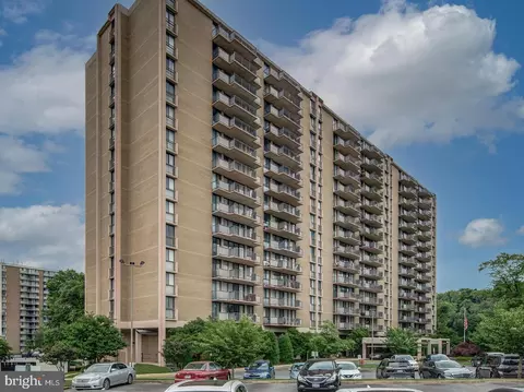 6100 Westchester Park Dr #1202, College Park, MD 20740