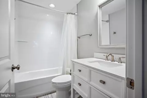 Bath - 2303 59th Pl, Cheverly, MD 20785 photo 7 of 7