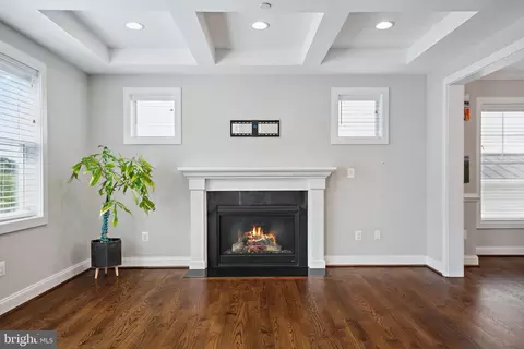 Living - 2303 59th Pl, Cheverly, MD 20785 photo 3 of 4