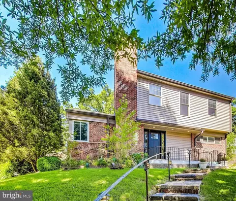 6706 40th Ave, University Park, MD 20782