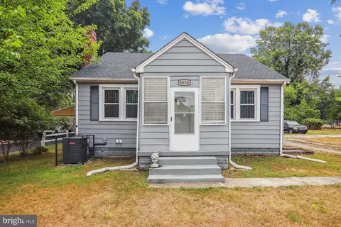 5618 Middleton Ln, Temple Hills, MD 20748