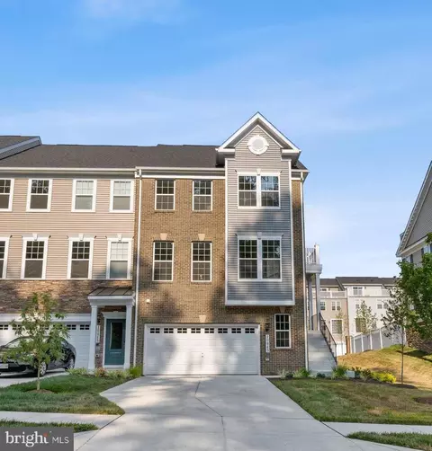 10843 Foxtrot Cir, Marlboro, MD 20772