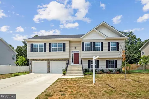 4647 Pendall Dr, Fort Washington, MD 20744
