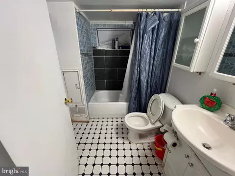 Bath - 9444 Dubarry Ave, Lanham, MD 20706 photo 2 of 2
