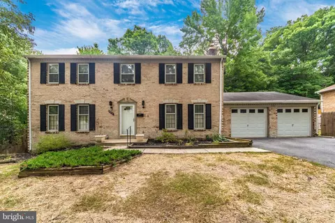 9015 Gettysburg Ln, College Park, MD 20740