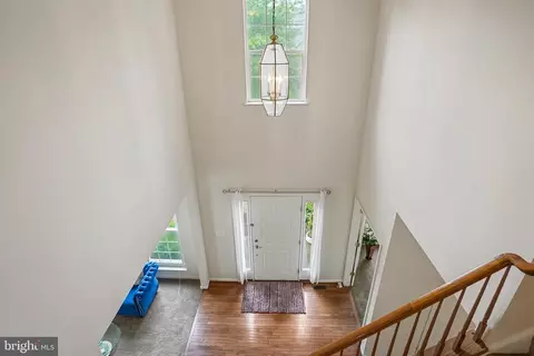 Entry Way - 9840 Farm Pond Rd, Laurel, MD 20708 photo 1 of 2