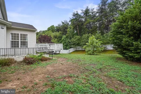 Exterior - 9840 Farm Pond Rd, Laurel, MD 20708 photo 3 of 3