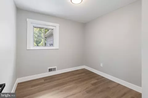 9004 Varnum St, Lanham, MD 20706 photo 16