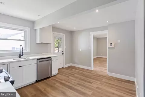 9004 Varnum St, Lanham, MD 20706 photo 9