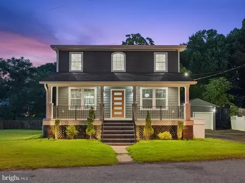 4004 Bedford Pl, Suitland, MD 20746