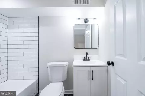 Bath - 6921 Scotch Dr, Laurel, MD 20707 photo 6 of 6