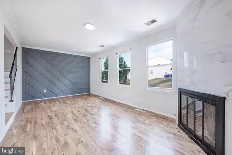 Living - 6921 Scotch Dr, Laurel, MD 20707 photo 3 of 6