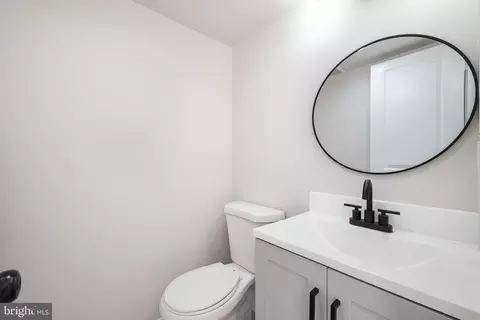 Entry Way - 6921 Scotch Dr, Laurel, MD 20707 photo 2 of 3