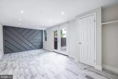 Living - 6921 Scotch Dr, Laurel, MD 20707 photo 5 of 6