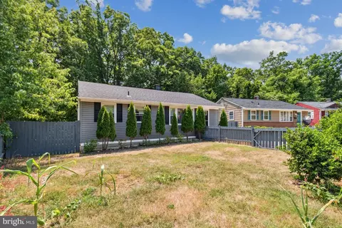 Exterior - 7325 Oliver St, Lanham, MD 20706 photo 5 of 9