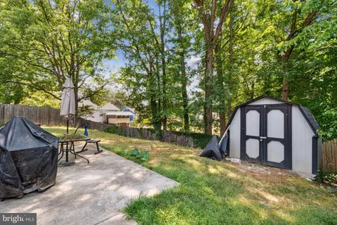 Exterior - 7325 Oliver St, Lanham, MD 20706 photo 7 of 9