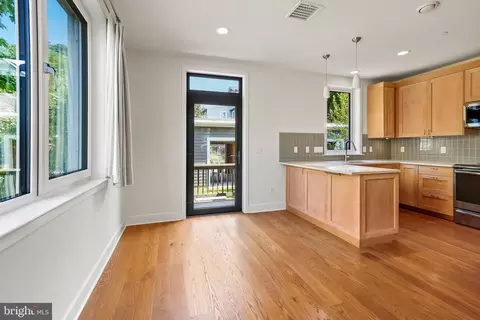 3208 Perry St, Mount Rainier, MD 20712 photo 10
