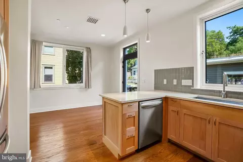 3208 Perry St, Mount Rainier, MD 20712 photo 12