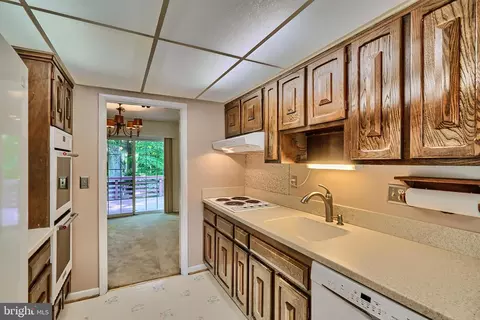 Kitchen - 6407 Forest Mill Ln, Laurel, MD 20707 photo 4 of 7