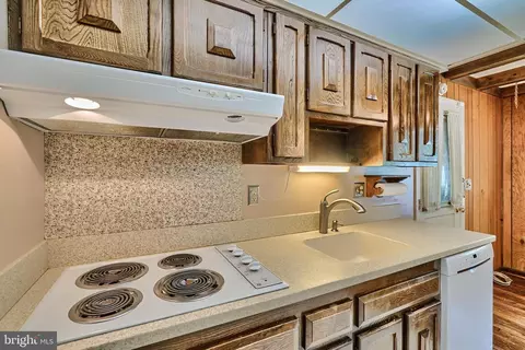 Kitchen - 6407 Forest Mill Ln, Laurel, MD 20707 photo 7 of 7