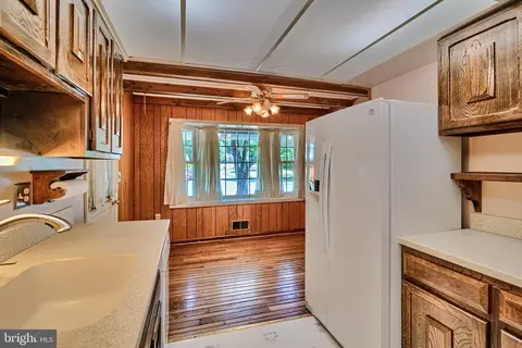 Kitchen - 6407 Forest Mill Ln, Laurel, MD 20707 photo 6 of 7