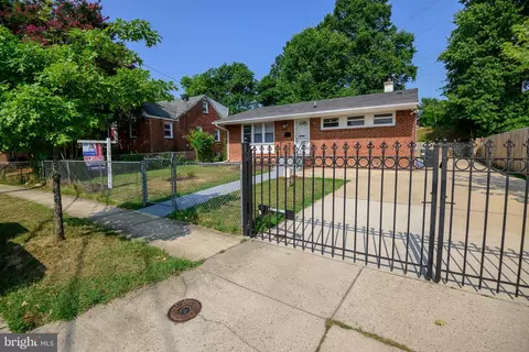 2010 Lewisdale Dr, Hyattsville, MD 20783