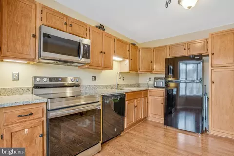 13021 Silver Maple Ct, Bowie, MD 20715 photo 8