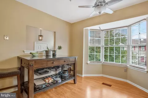 13021 Silver Maple Ct, Bowie, MD 20715 photo 9