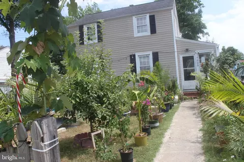 7005 Allison St, Hyattsville, MD 20784